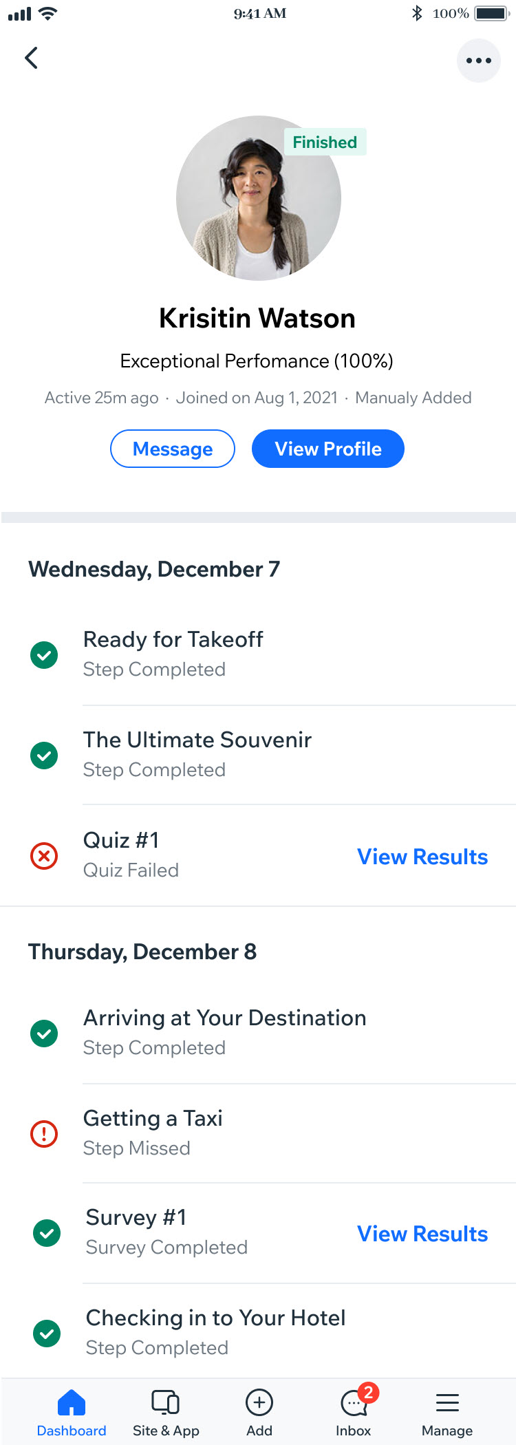 Wix mobile app screen showing an instructor's view of a participant's progress through a course, with quiz scores and a clear pass/fail marker.